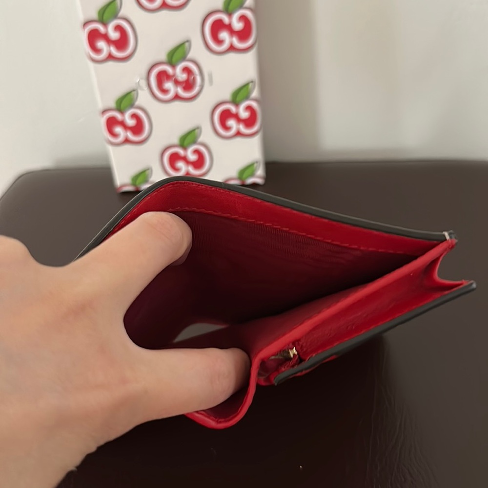 Gucci Wallet - Picture 9 of 13